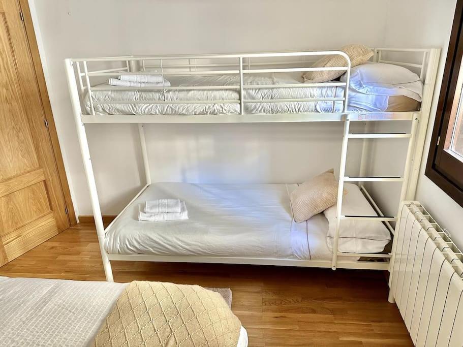 Duplex En Sallent De Gallego Bagian luar foto